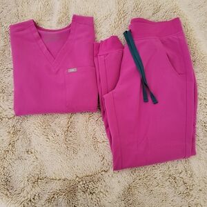 Magenta color figs set